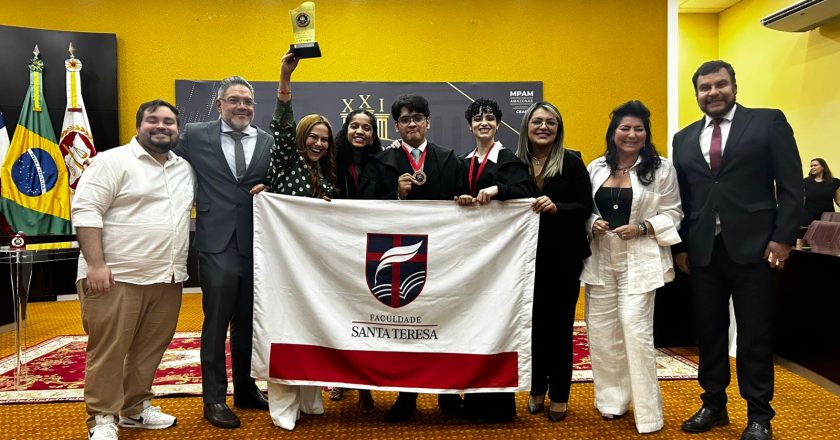 Faculdade Santa Teresa conquista 1º lugar no XXI Júri Simulado do Ministério Público