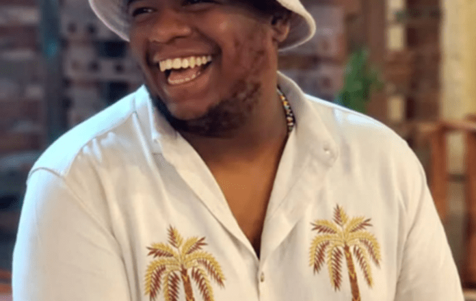 Após polêmicas no desfile, carnavalesco André Rodrigues decide sair da Portela