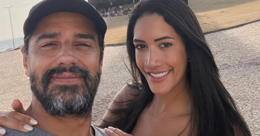 Esposa de peão de rodeio se pronuncia após denúncias online à polícia de imigração e pedido de deportação.