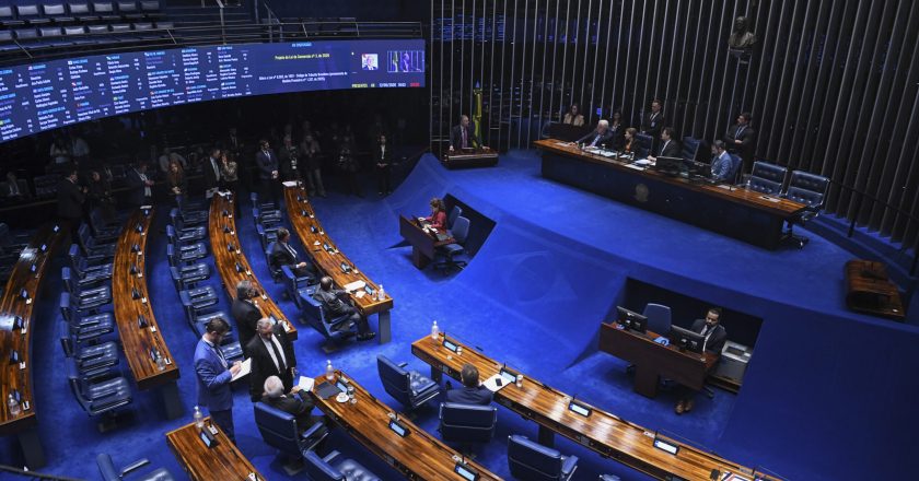 Azambuja e Pollon disputam acirradamente duas cadeiras no Senado por Mato Grosso do Sul em 11 de maio de 2026
