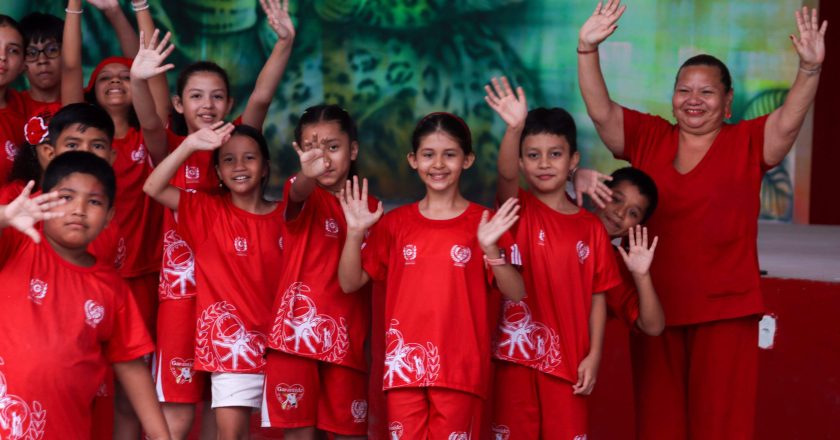 Super Terminais é o único patrocinador oficial do Festival de Parintins a apoiar diretamente as escolinhas dos bois