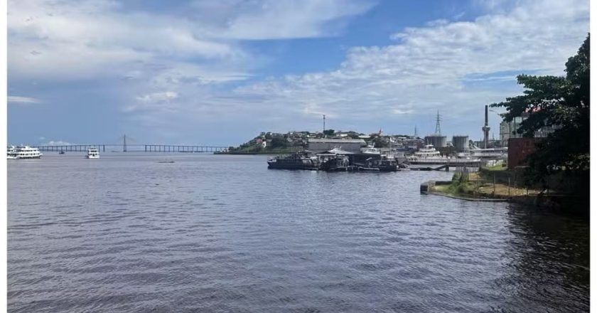 Rio Negro acelera vazante e recua 1,25 metro nos primeiros nove dias de setembro em Manaus
