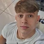 Influencer do TikTok recebe pena de 16 anos por acidente fatal com mãe e filha