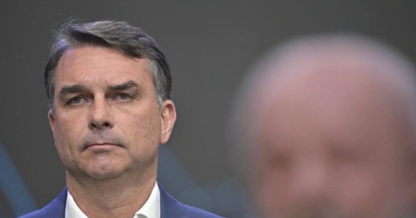 Flávio apresenta várias exigências antes de aceitar o desafio de Lula; defesa classifica pedido como “aberração jurídica
